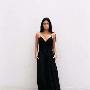 Vestido Midi Bordado